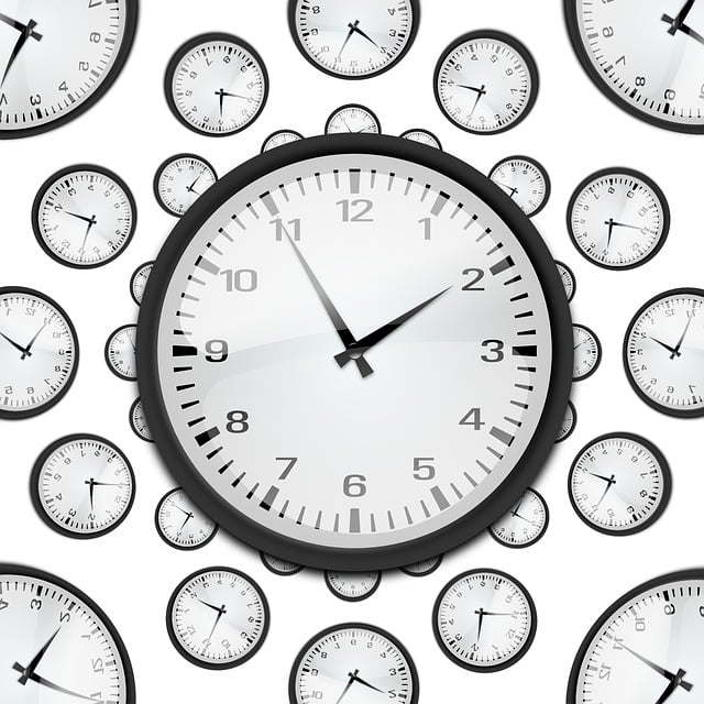 geralt-time-430625_640