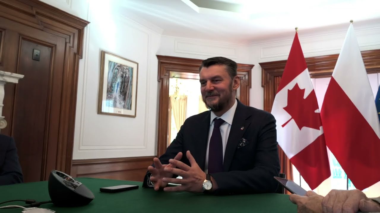 Konferencja prasowa ministra ds kombatantów Lecha Parella na temat uprawnień osób represjonowanych