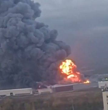 NATO wciąganie w wojnę. Płonie terminal naftowy w St Petersburgu, a pytania o przestrzeń powietrzną NATO pozostają bez odpowiedzi